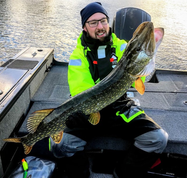 Den näst största gäddan någonsin för Staffan