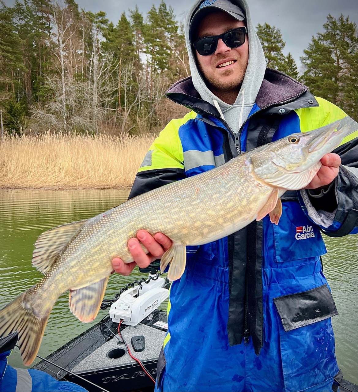 Tre bröder och 17 gäddor